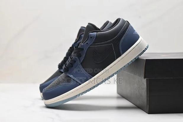 Nike Air Jordan 1 Low SE 'Black Dark Obsidian Snakeskin'. - main view