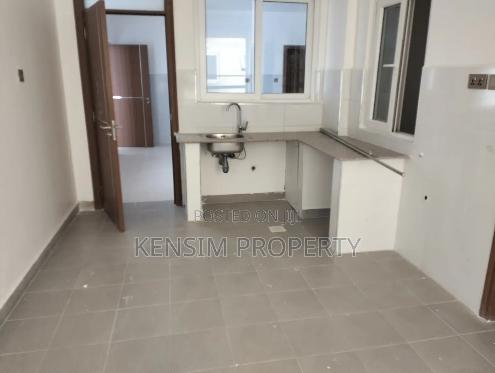 3bdrm Apartment in Raphta Road Area for rent