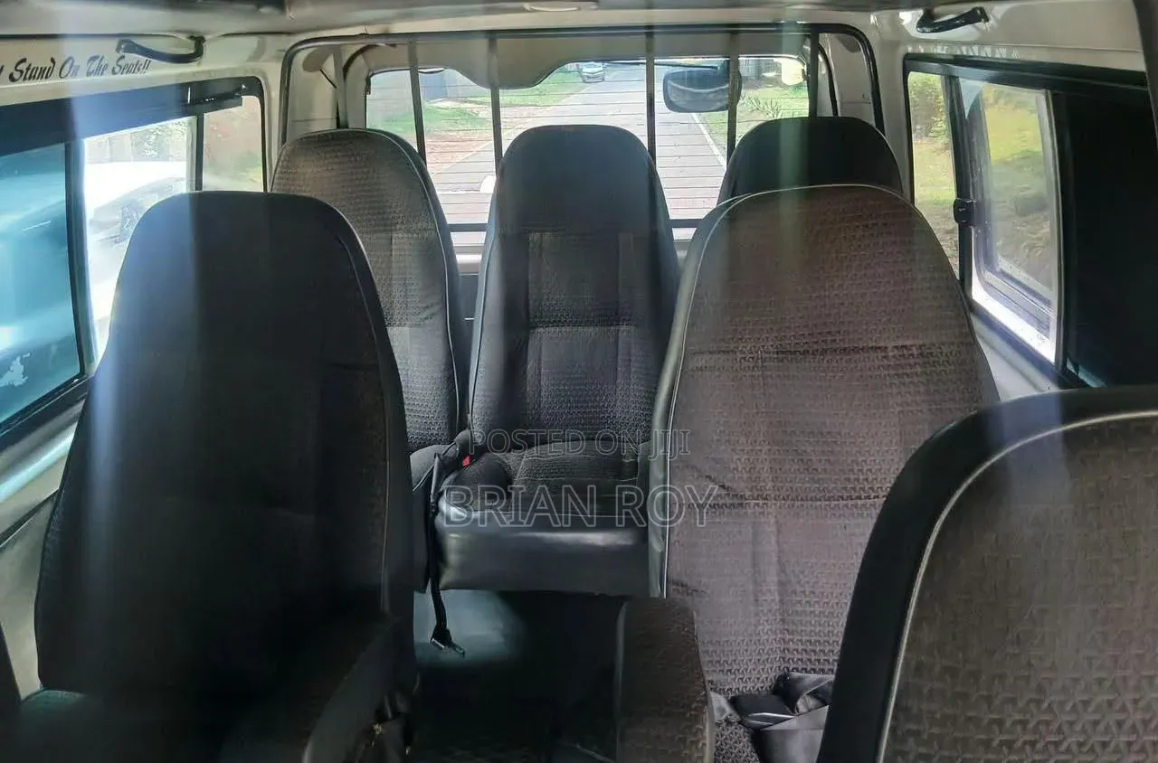 Toyota HiAce 2016 White