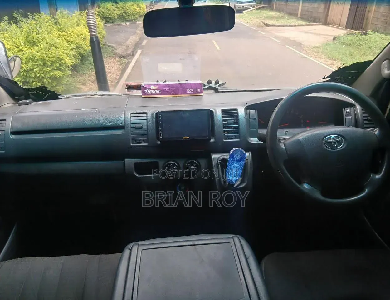 Toyota HiAce 2016 White