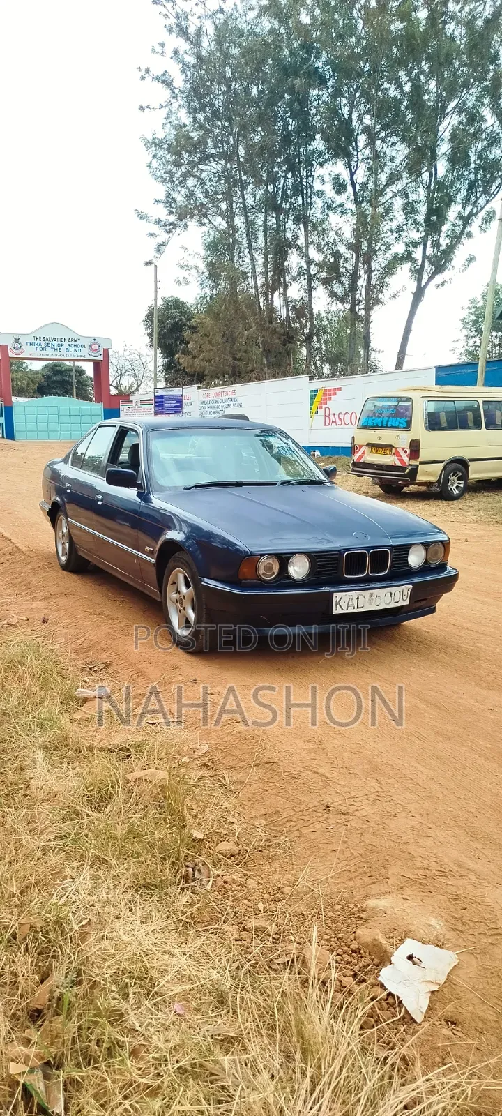 BMW 520i 1992 Blue