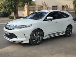 Toyota Harrier 2018 White