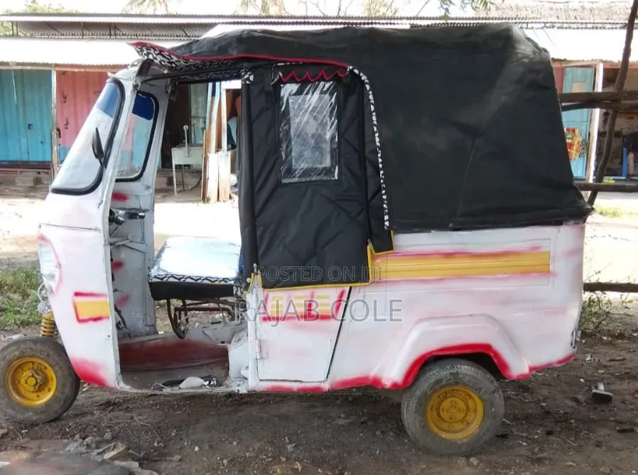 Piaggio 2019 White