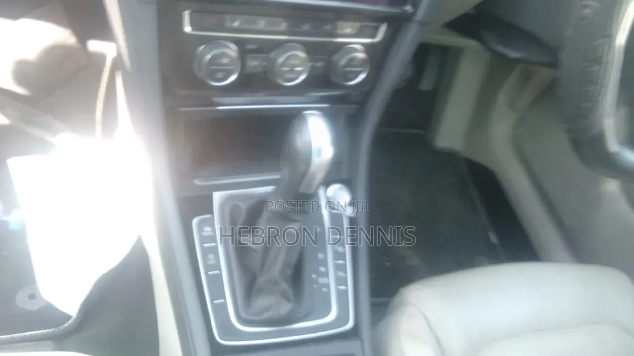 Volkswagen Golf Variant 2020 White