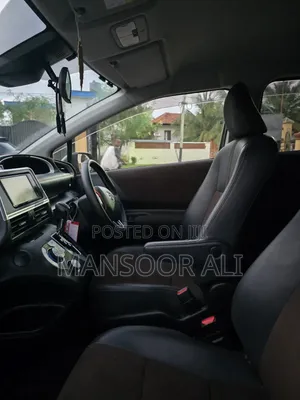 Toyota Sienta 1.5 FWD (6-seater) 2018 Black