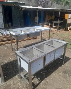 Custom Made Triple Sinks Ss 304.commercial