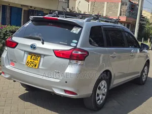 Toyota Corolla Fielder 2016 Silver