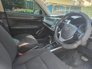 Toyota Corolla Fielder 2016 Silver
