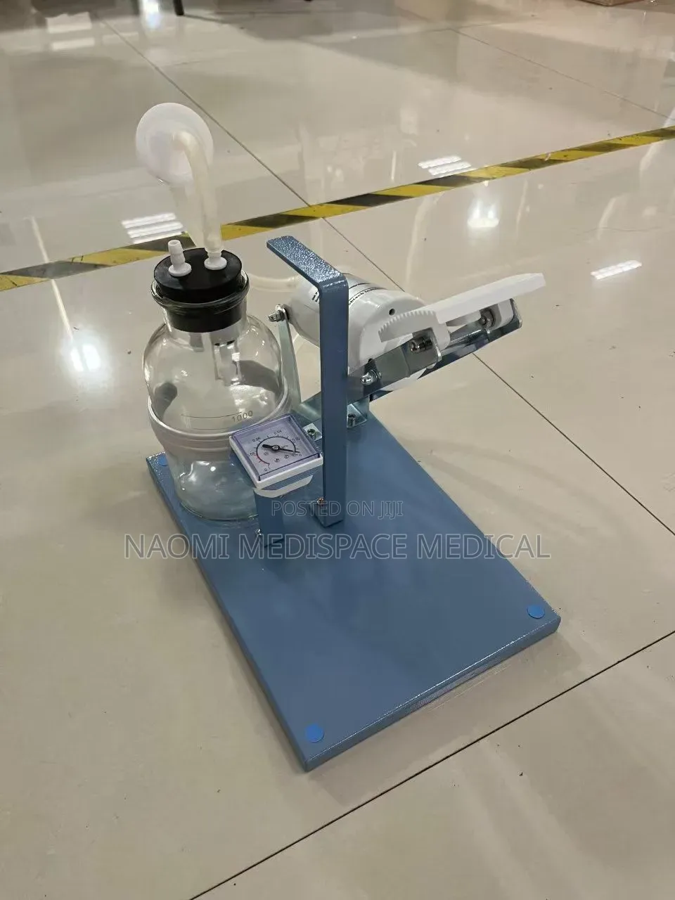 Pedal Operated Manual Suction Machine