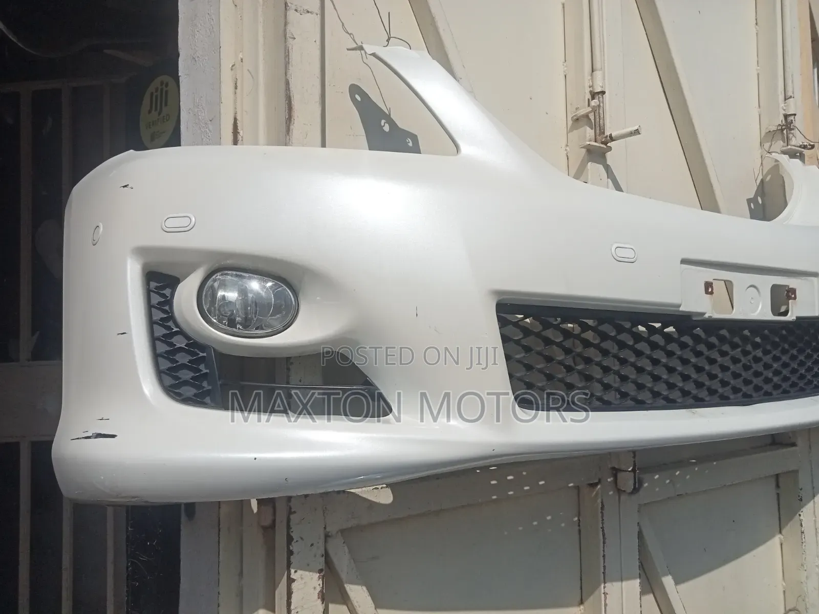 Toyota Crown Athlete 2010 Bumper Assembly