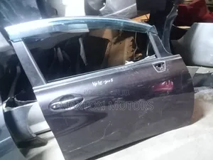 Nissan Note E12 Rh Door