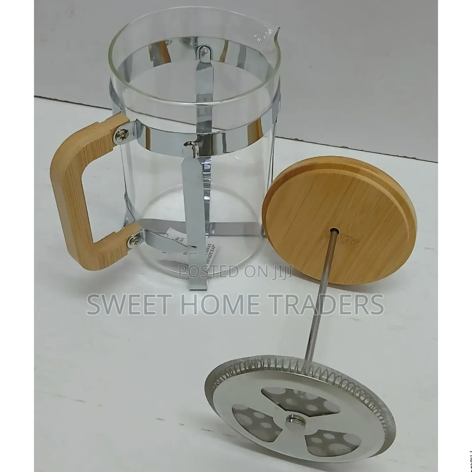 French Press Coffee Maker 800ml With a Wooden Handle and Lid