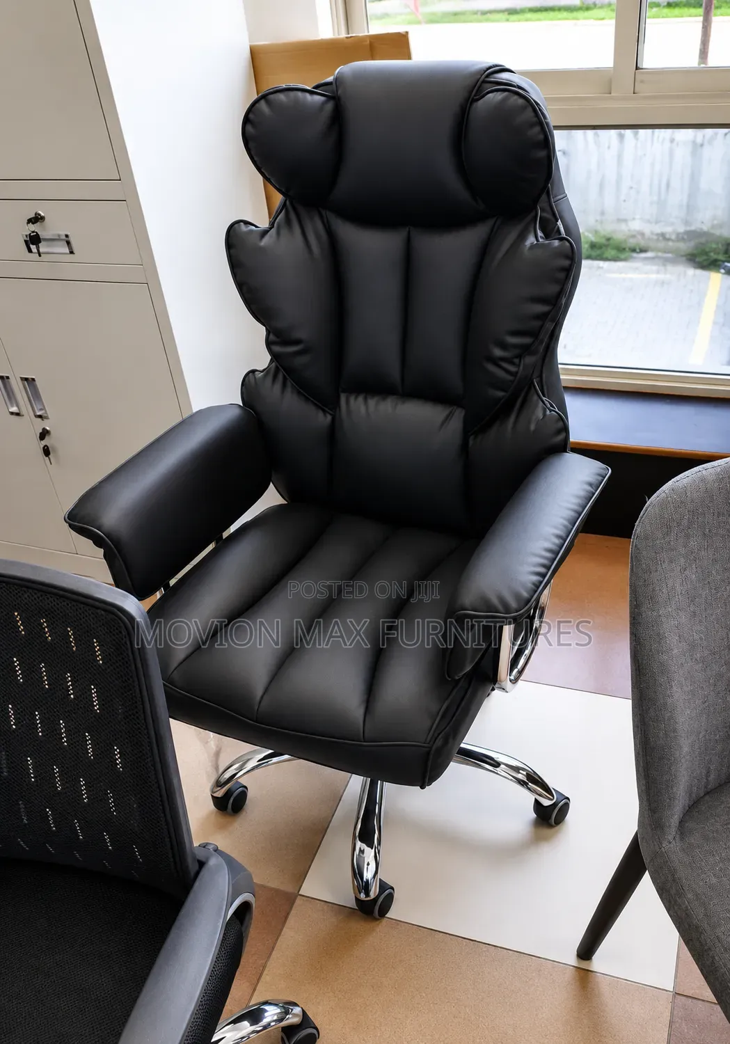 Lux Urban Executive Office Chair