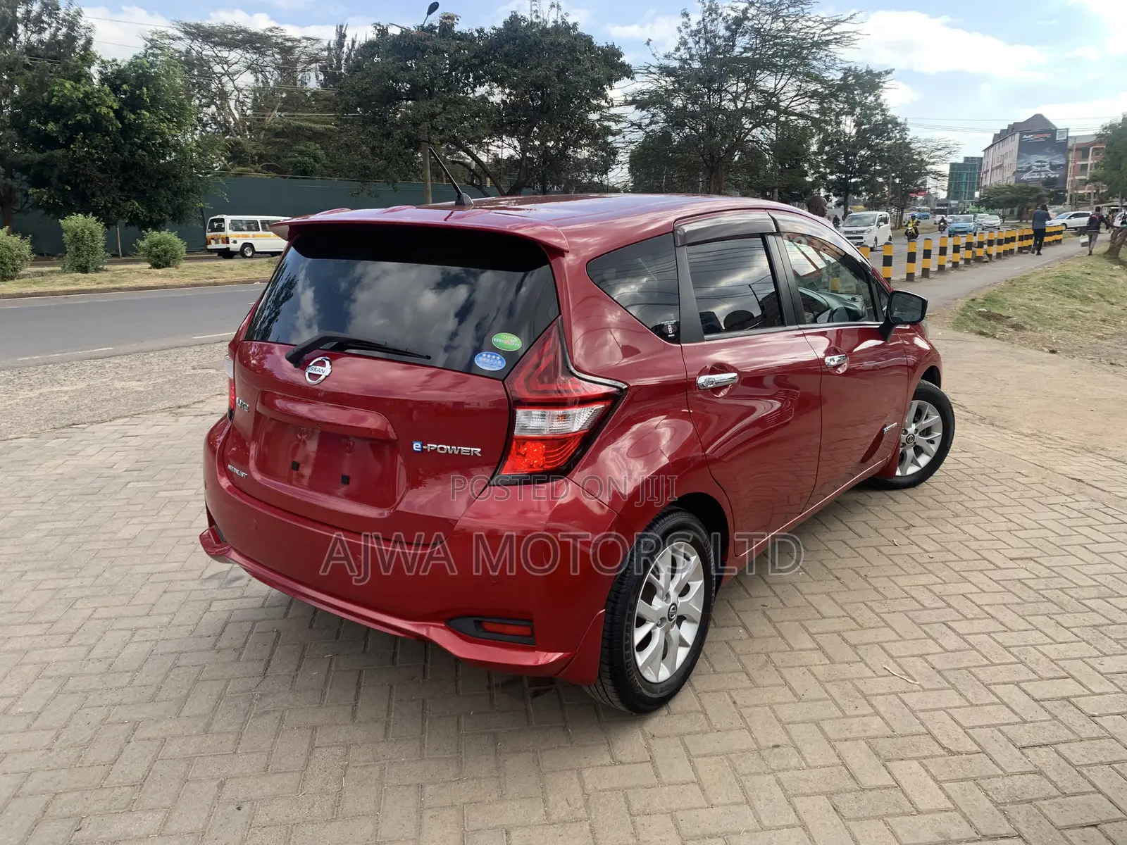 Nissan Note 1.2 Hybrid 2019 Red