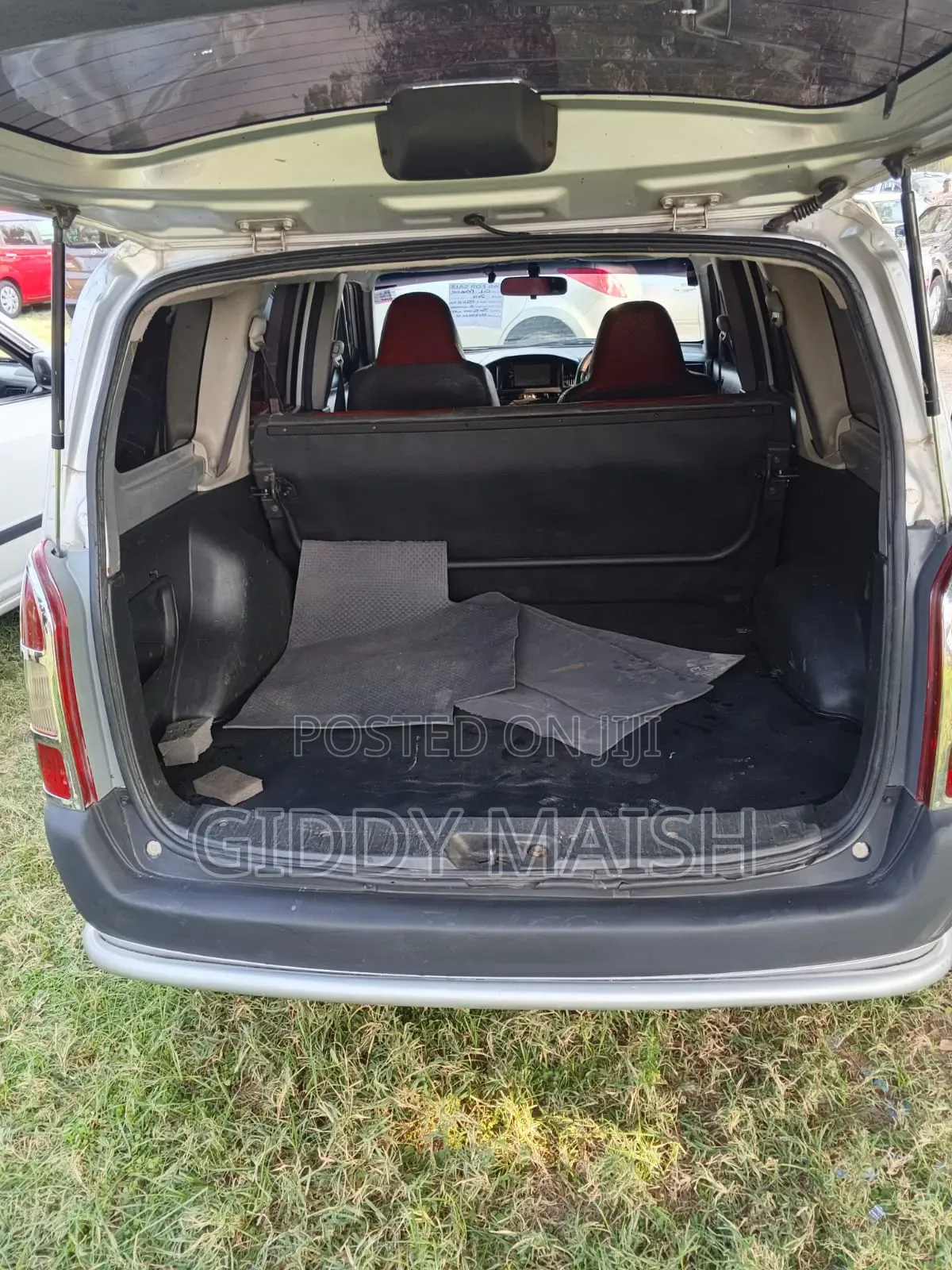 Toyota Probox 2010 Silver