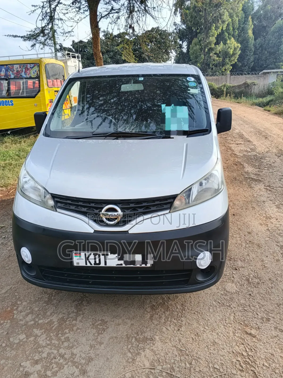 Nissan NV1500 2017 Silver