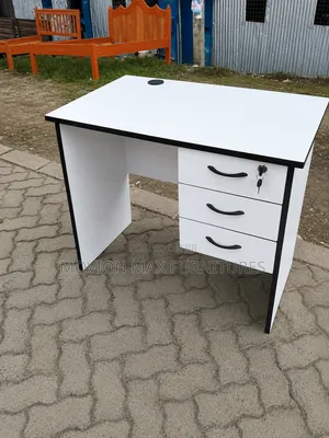 Apex Study Desk