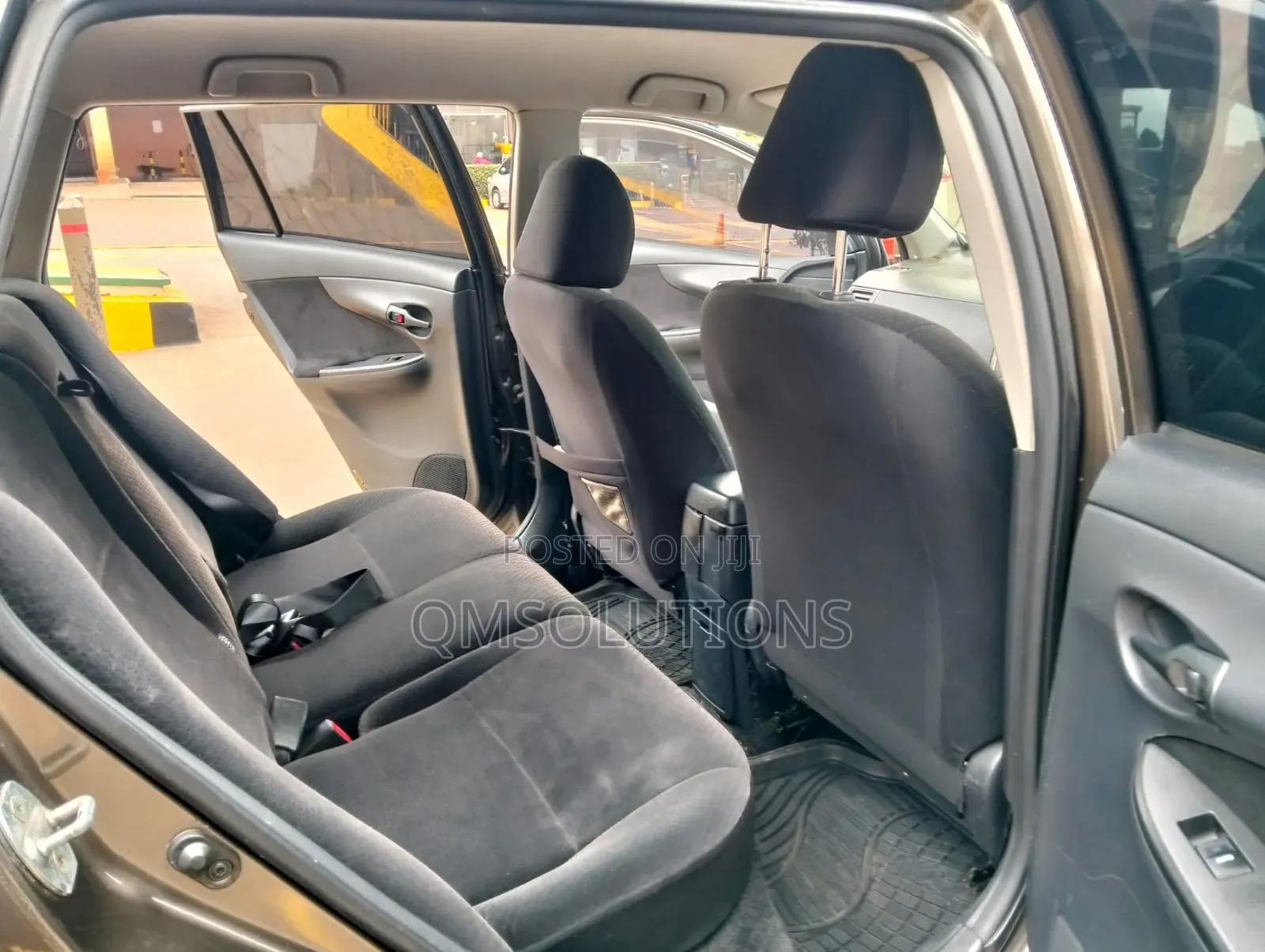 Toyota Corolla Fielder 2010 Silver