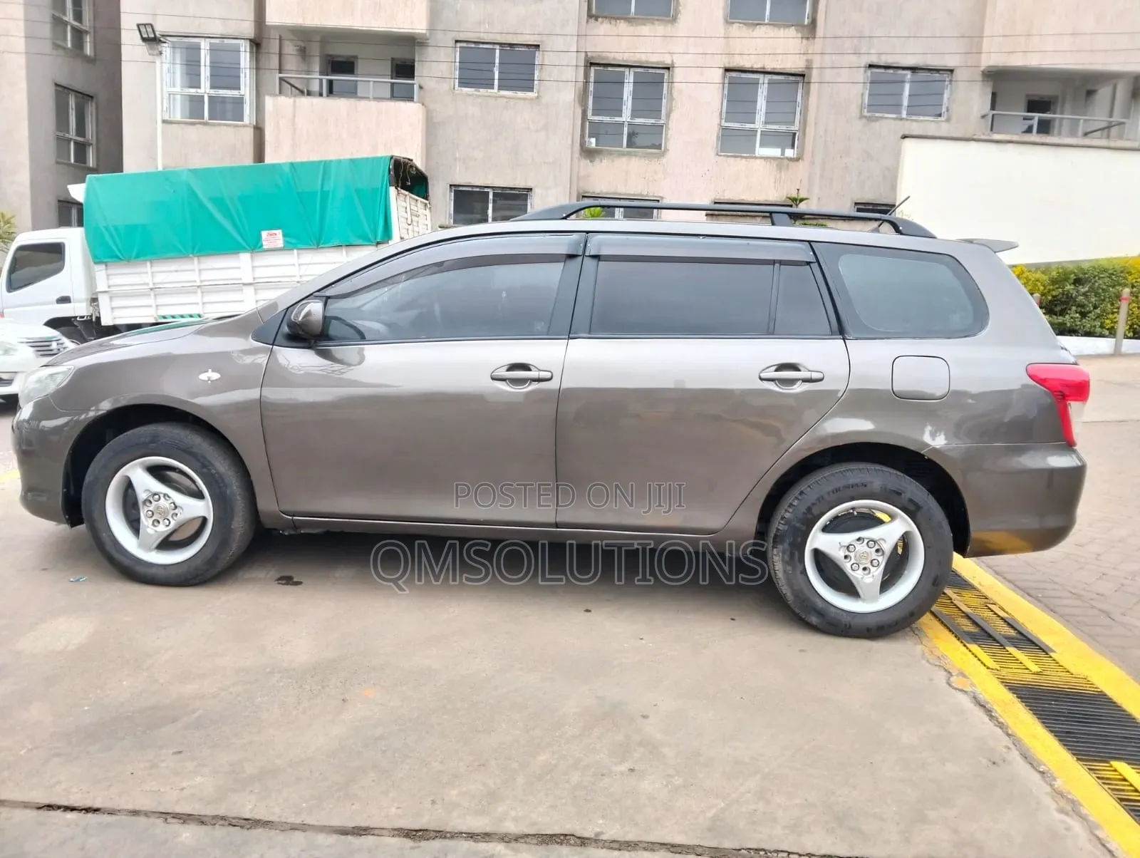 Toyota Corolla Fielder 2010 Silver
