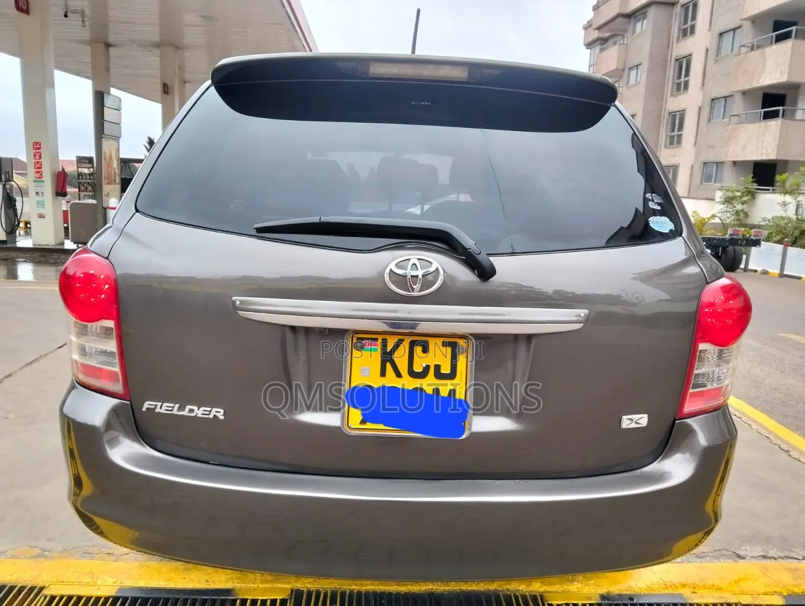 Toyota Corolla Fielder 2010 Silver