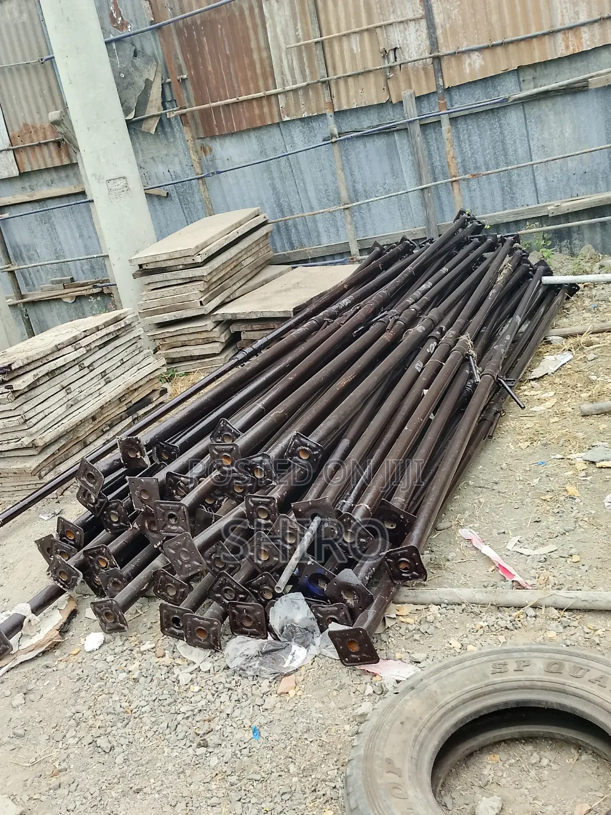 Scaffoldings Props Available