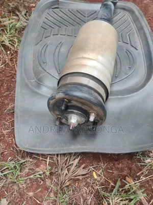 Land Rover Discovery 4 Front Shock Absorber