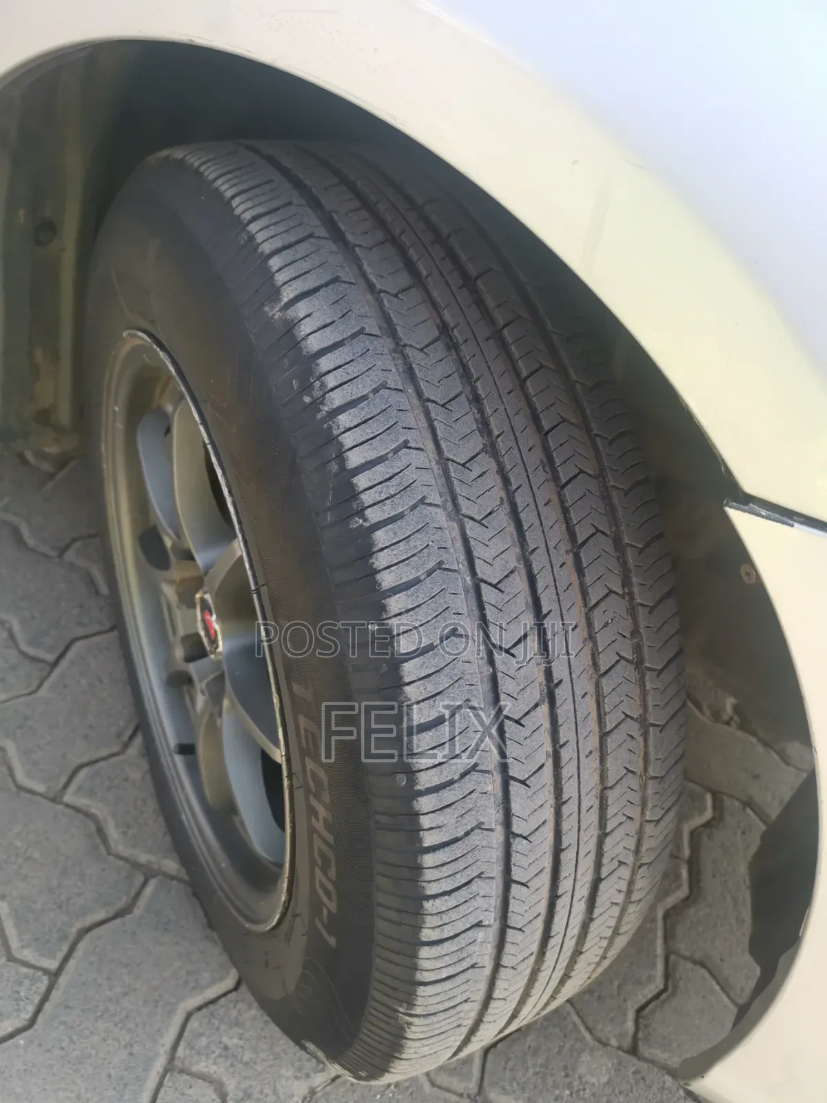 Toyota Axio 2012 Silver