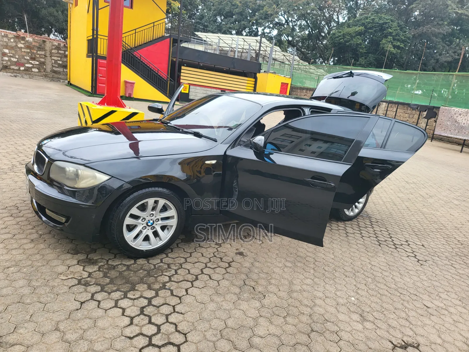 BMW 116i 2009 Black