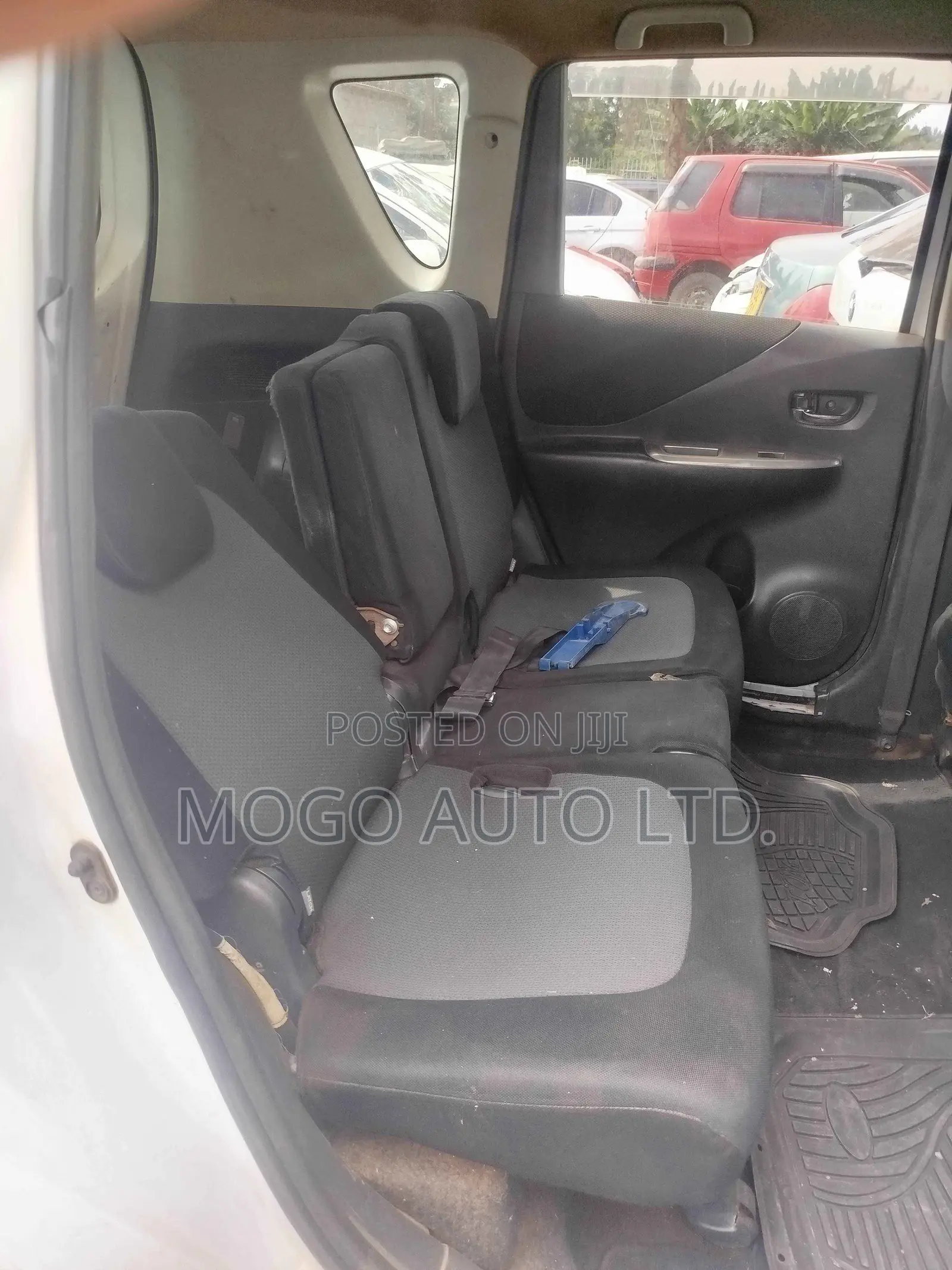 Toyota Ractis 2007 Pearl