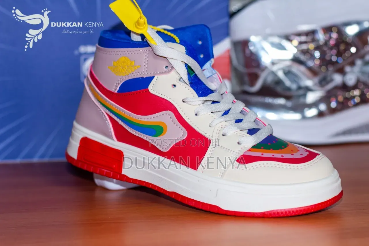 Unisex Sneakers