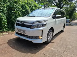 Toyota Voxy 2015 White