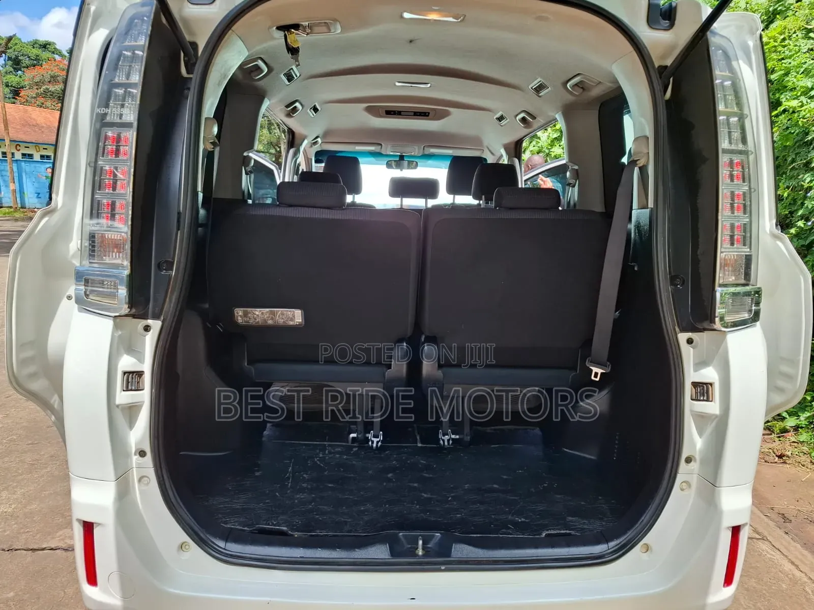 Toyota Voxy 2015 White