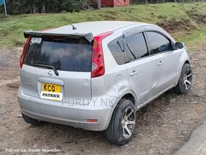 Nissan Note 2011 Silver