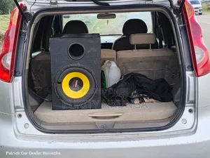 Nissan Note 2011 Silver