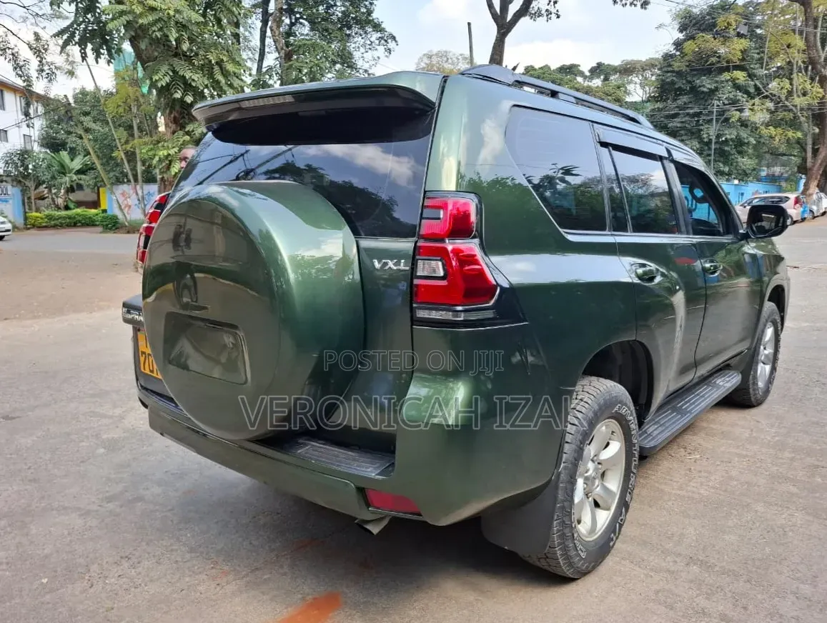 Toyota Land Cruiser Prado 2012 Green