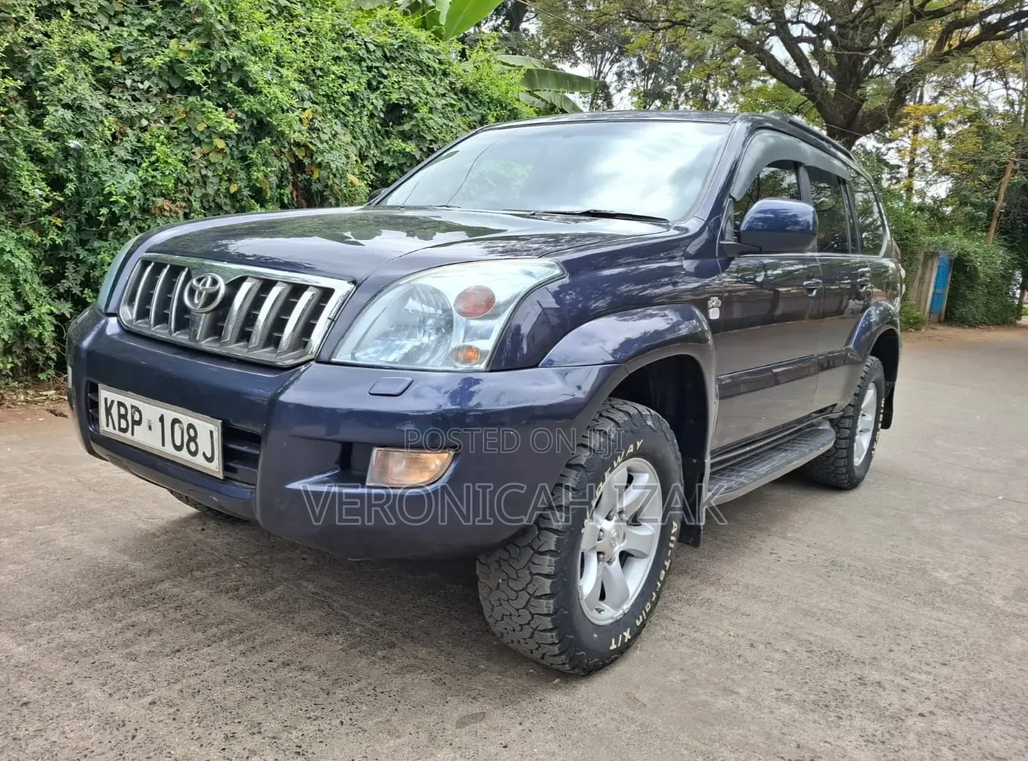 Toyota Land Cruiser Prado 2005 Gray