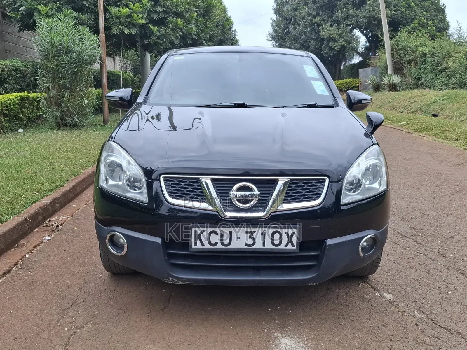 Nissan Dualis 2012 Black