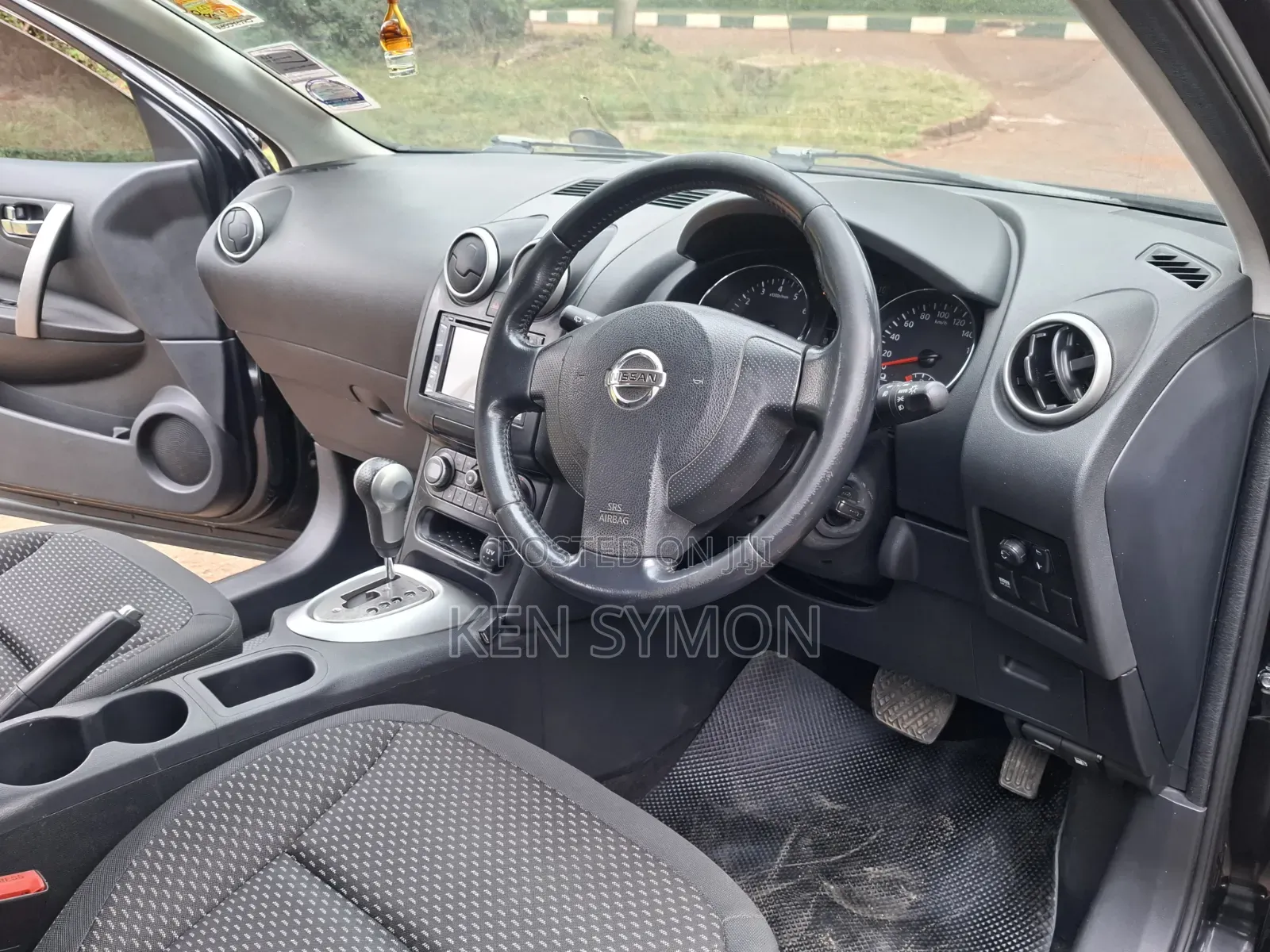 Nissan Dualis 2012 Black