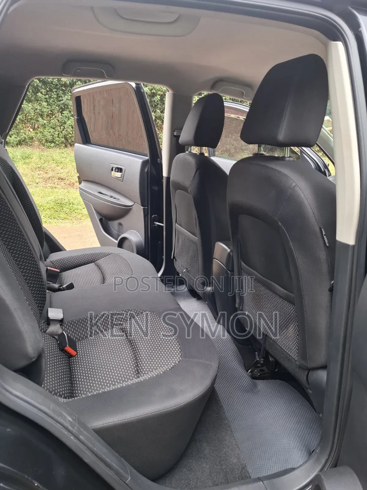 Nissan Dualis 2012 Black