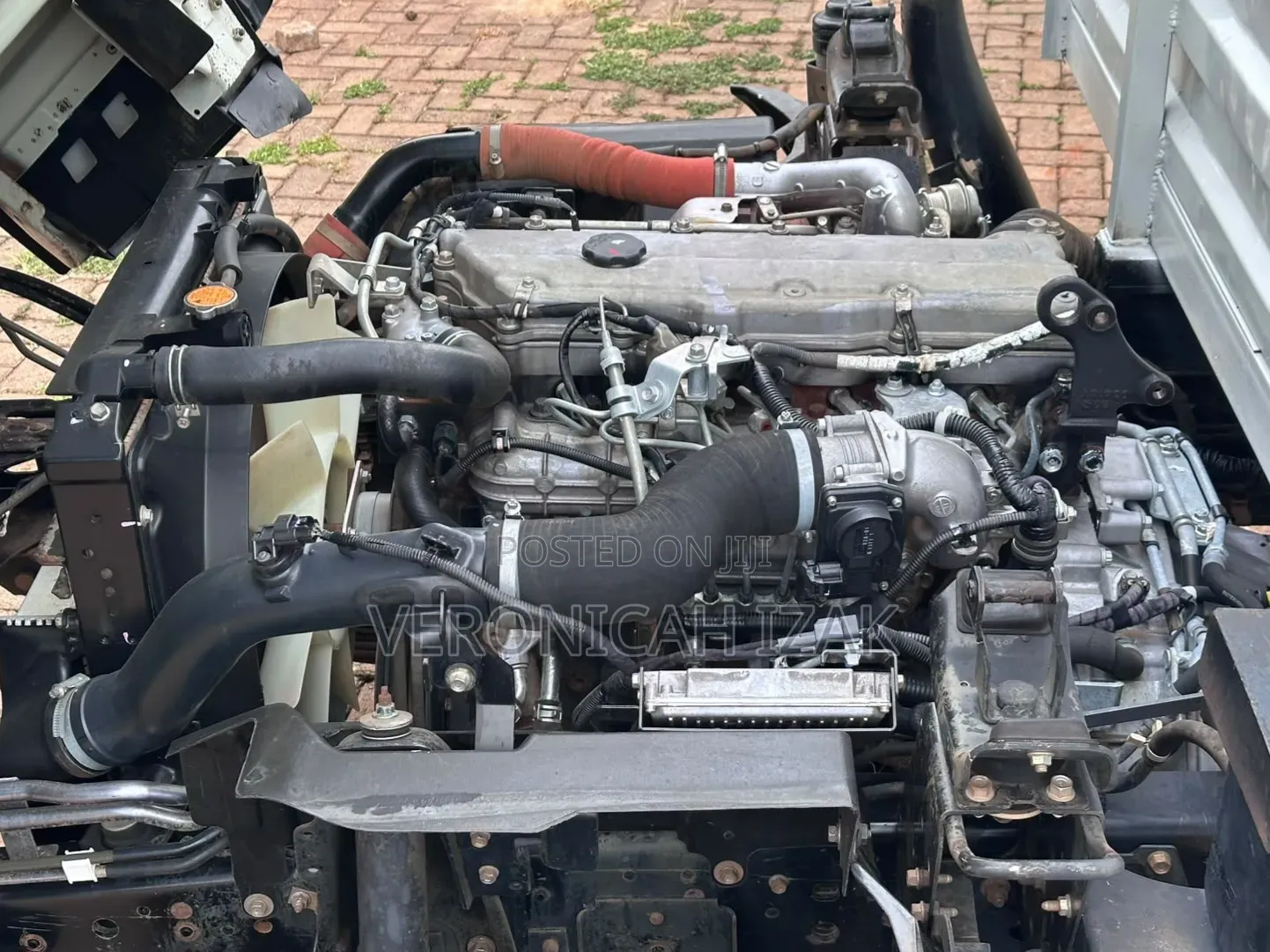 Isuzu NQR 2012
