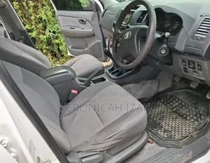 Toyota Hilux 2013 White