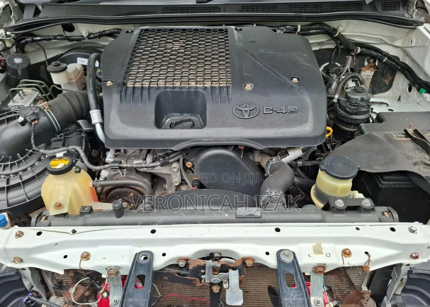 Toyota Hilux 2013 White