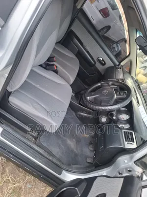 Nissan Tiida 2009 Silver