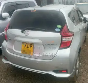 Nissan Note 2017 Silver