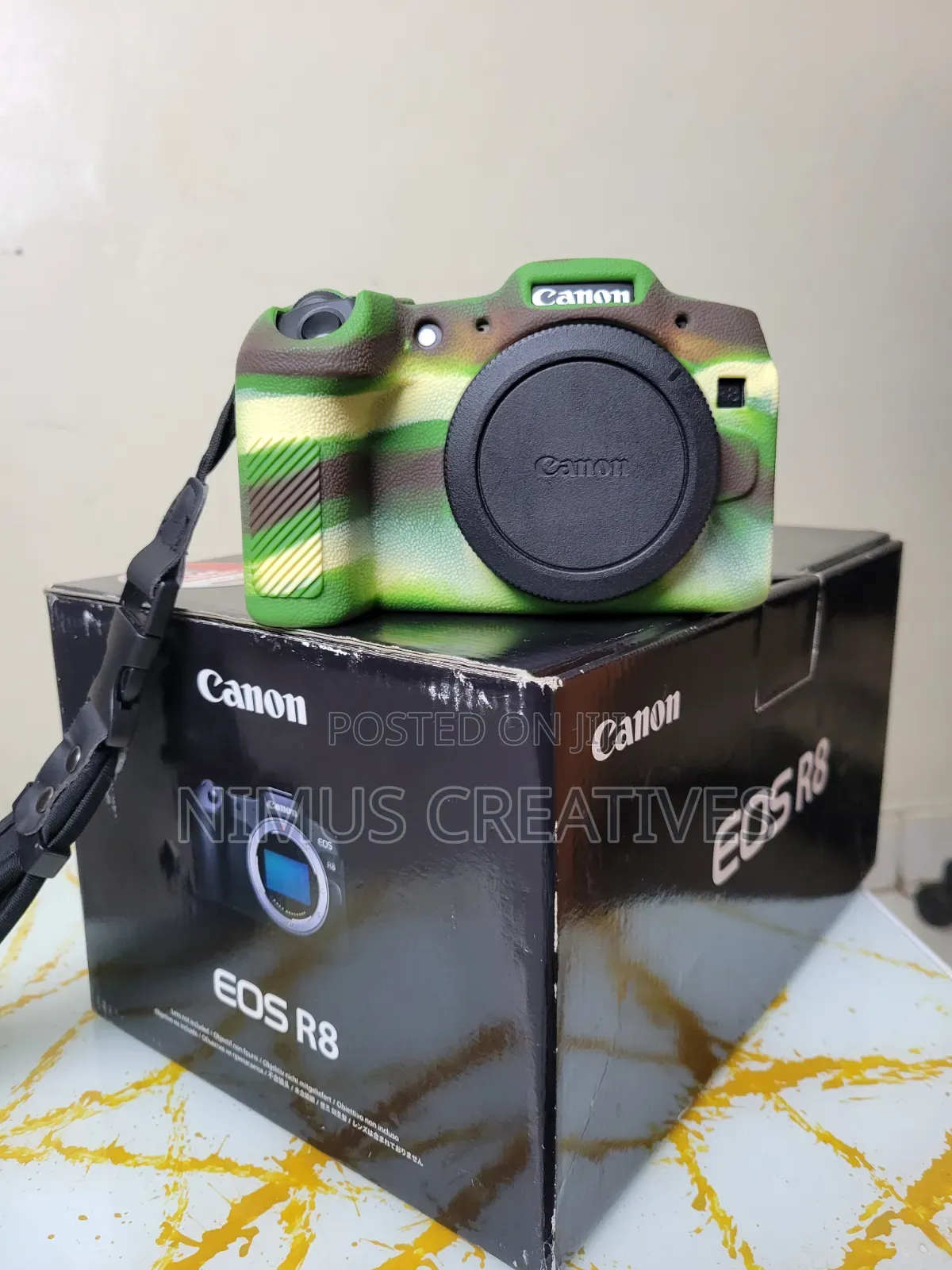 Canon EOS R8 Mirrorless Camera