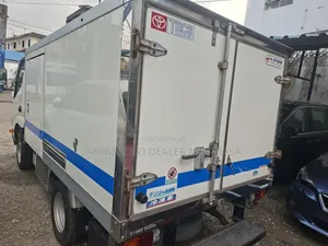 Toyota Dyna Freezer Body 2019