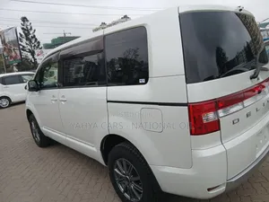 Mitsubishi Delica 2019 White
