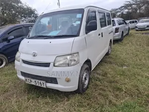 Toyota TownAce 2011 White