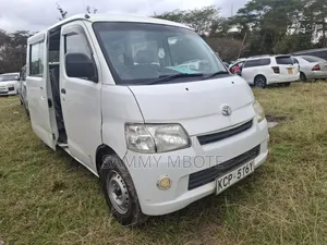 Toyota TownAce 2011 White