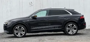 Audi Q8 55 Premium AWD quattro 2020 Black